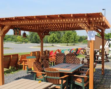 Pine Creek 12x12 Pergola with Redwood stain, and privacy lattice top